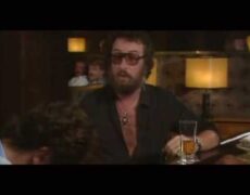 Eugenio y su visión ampliada: Descubre los mejores prismáticos para tus aventuras